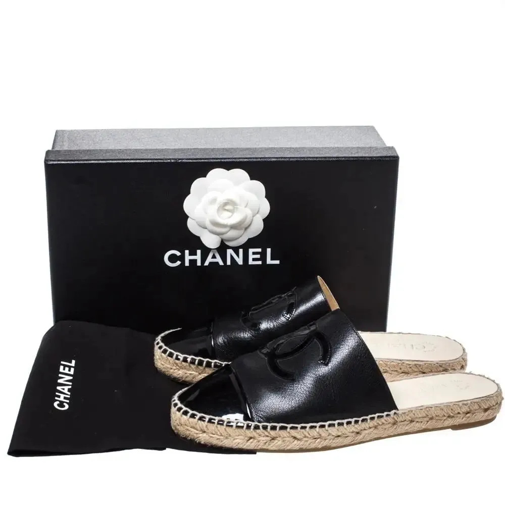 CHANEL CC CAP TOE ESPADRILLES MULES