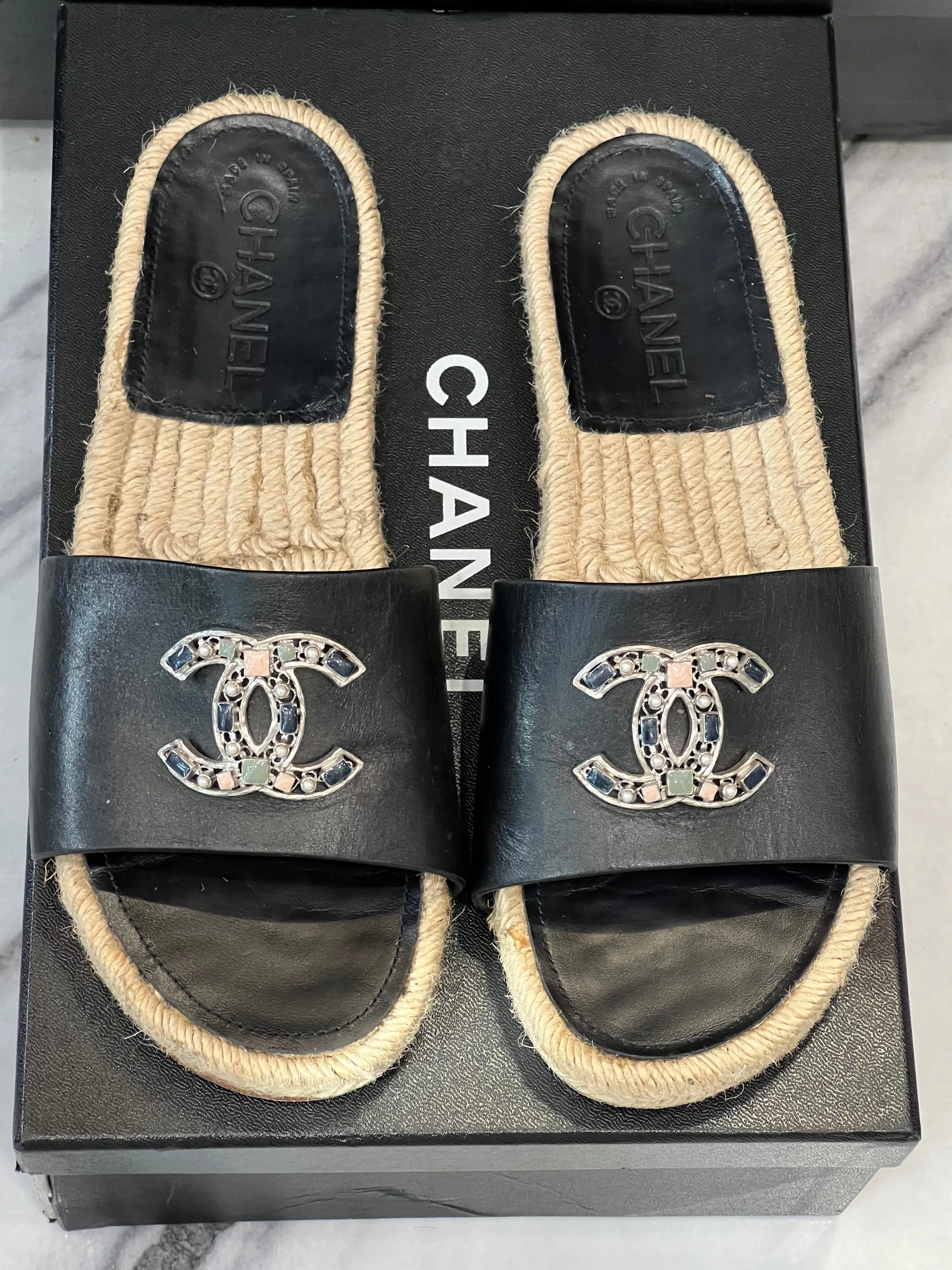 CHANEL CC LEATHER JEWELED ESPADRILLES MULES
