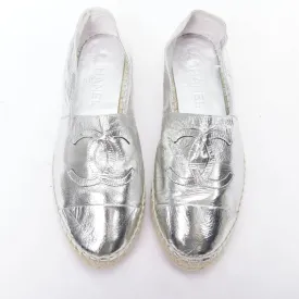 CHANEL metallic silver laminated goatskin CC logo jute espadrilles EU38